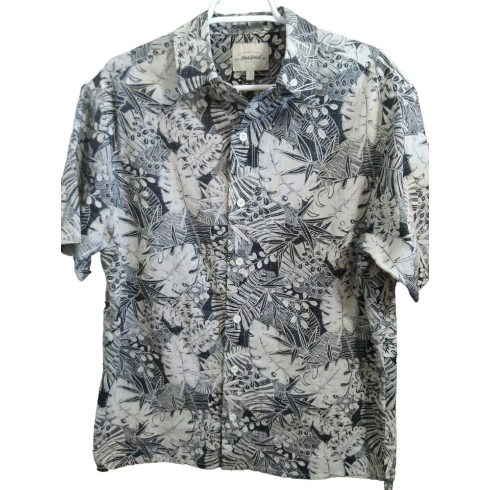 Red Head Shirt Size Medium M Mens Aloha Hawaiian Button Up Floral Tropical Nice